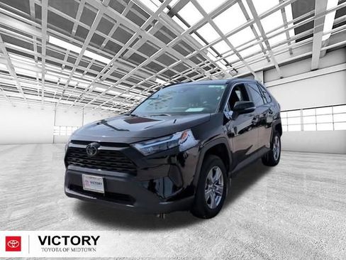 Certified 2025 Toyota RAV4 XLE image 7