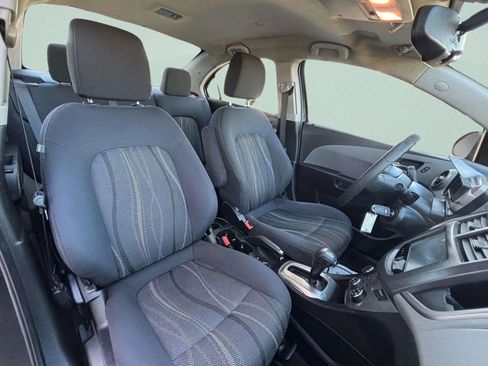 Used 2016 Chevrolet Sonic LT image 8