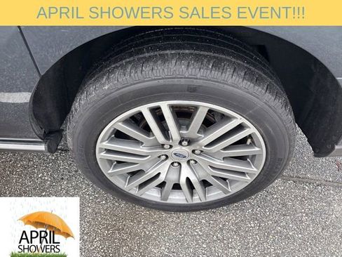 Used 2022 Ford Expedition Max Limited image 7