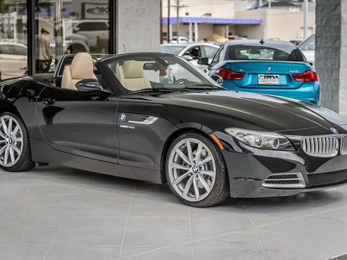 Used 2011 BMW Z4 sDrive35i RWD image 6