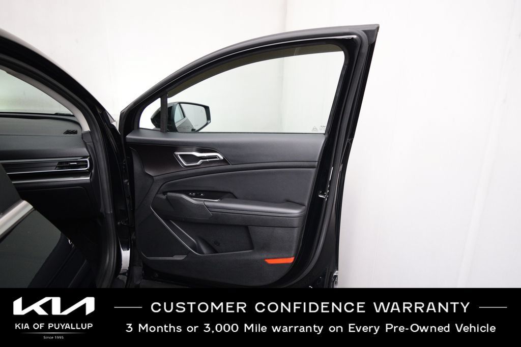 Certified 2023 Kia Sportage EX AWD/4WD image 16