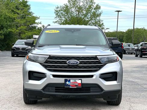 Used 2022 Ford Explorer XLT image 10