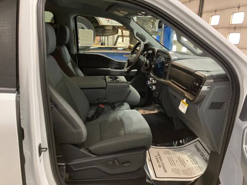 New 2026 Ford F150 XLT w/ Equipment Group 302A MID image 4