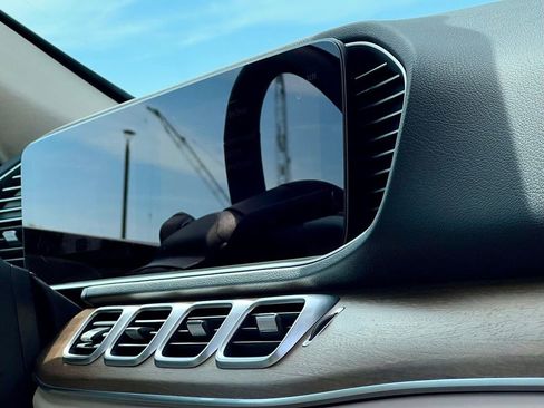 Certified 2024 Mercedes-Benz GLE 450 4MATIC image 16