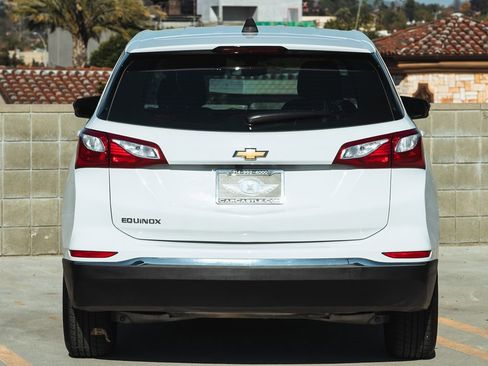 Used 2018 Chevrolet Equinox LS image 7