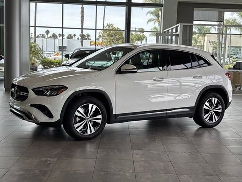 Certified 2025 Mercedes-Benz GLA 250 image 11