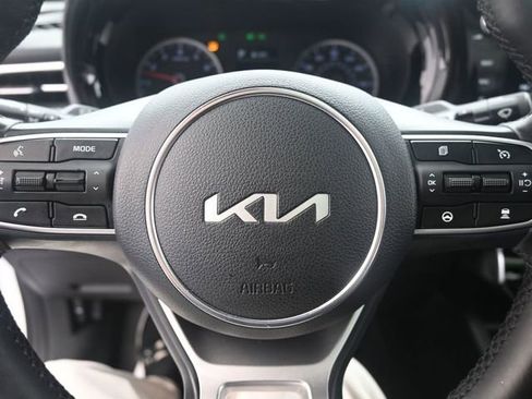 Used 2023 Kia K5 GT-Line image 13