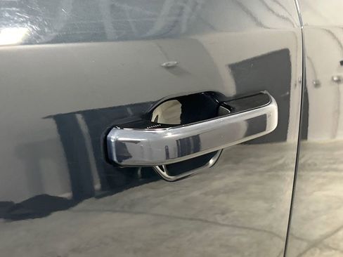 Used 2022 Jeep Wagoneer Series I w/ Premium Group I image 14