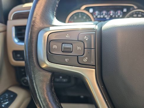 Used 2021 Chevrolet Tahoe Premier w/ Premium Package AWD/4WD image 14