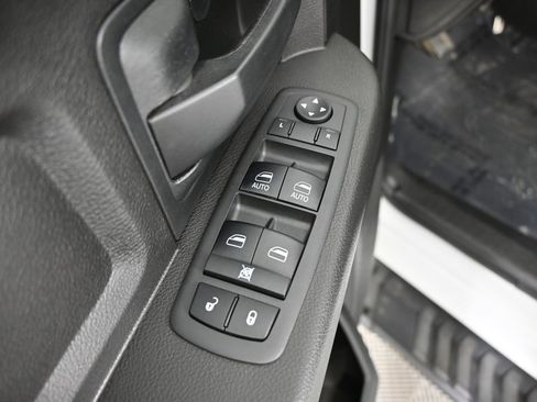 Used 2019 RAM 1500 Express w/ Express Value Package AWD/4WD image 19