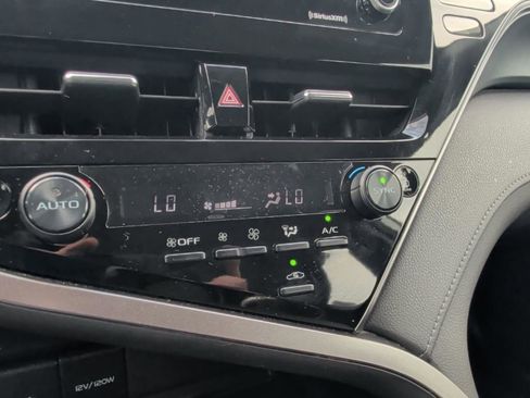 Used 2024 Toyota Camry LE image 29