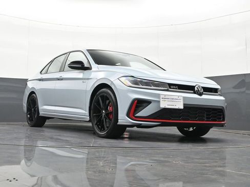 Used 2026 Volkswagen Jetta GLI Autobahn FWD image 36