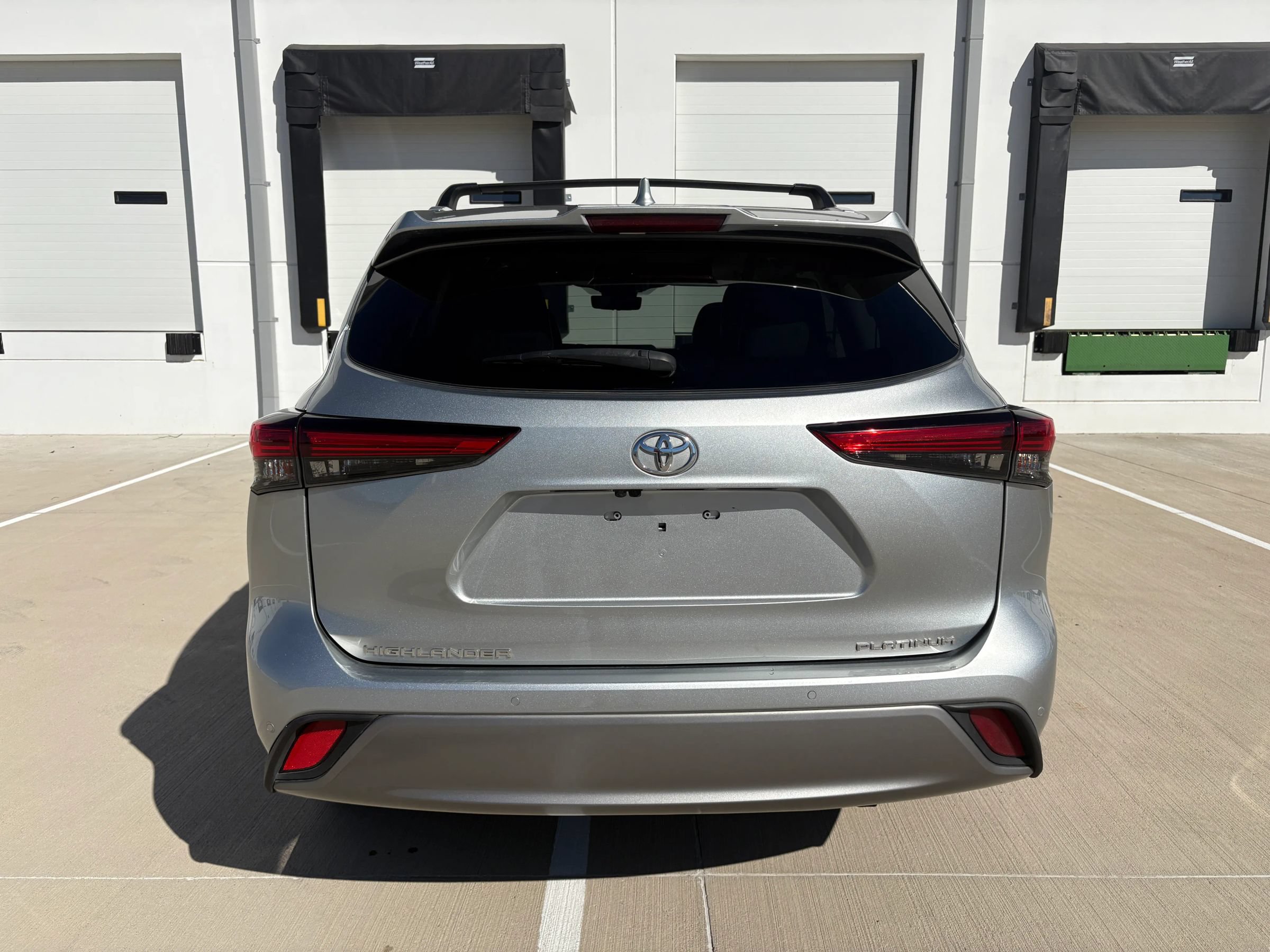 Used 2021 Toyota Highlander Platinum FWD image 8