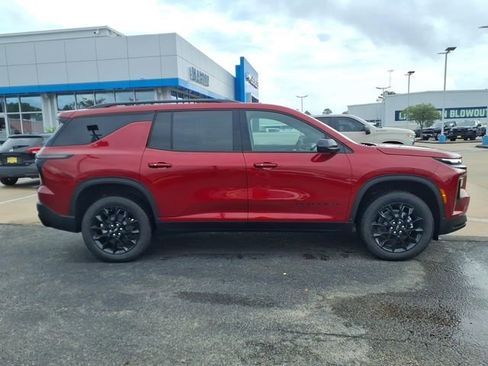 New 2026 Chevrolet Traverse LT w/ Midnight/Sport Edition AWD/4WD image 4