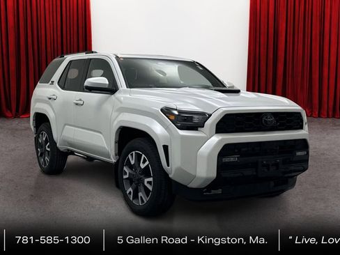 Certified 2025 Toyota 4Runner TRD Sport Premium AWD/4WD image 3