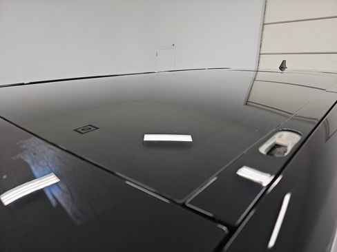 Used 2024 Rivian R1S Adventure image 13