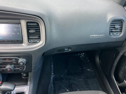 Used 2023 Dodge Charger SXT w/ Blacktop Package image 29