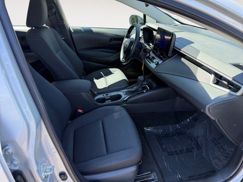 Used 2023 Toyota Corolla LE FWD image 19