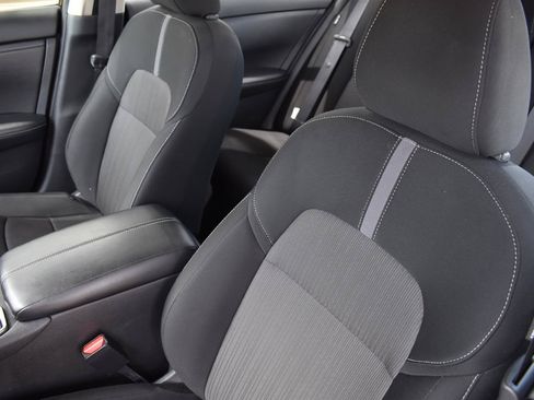 Certified 2024 Nissan Sentra SV FWD image 23