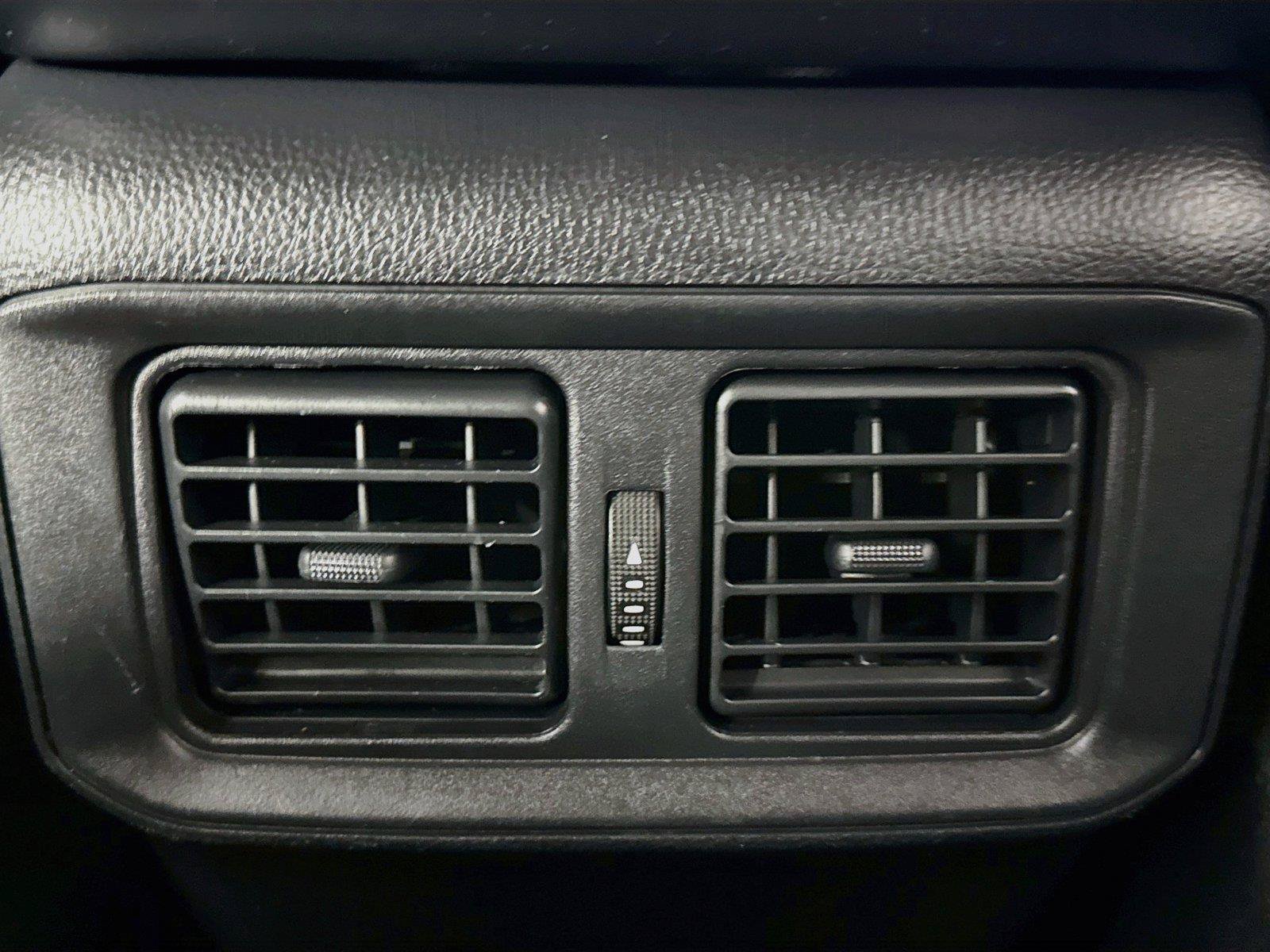 Certified 2025 Toyota RAV4 XLE AWD/4WD image 32