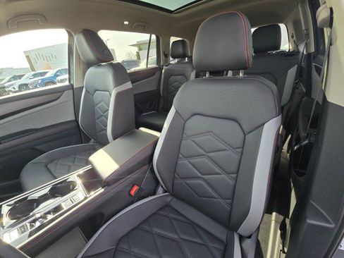 New 2026 Volkswagen Atlas Peak Edition AWD/4WD image 26