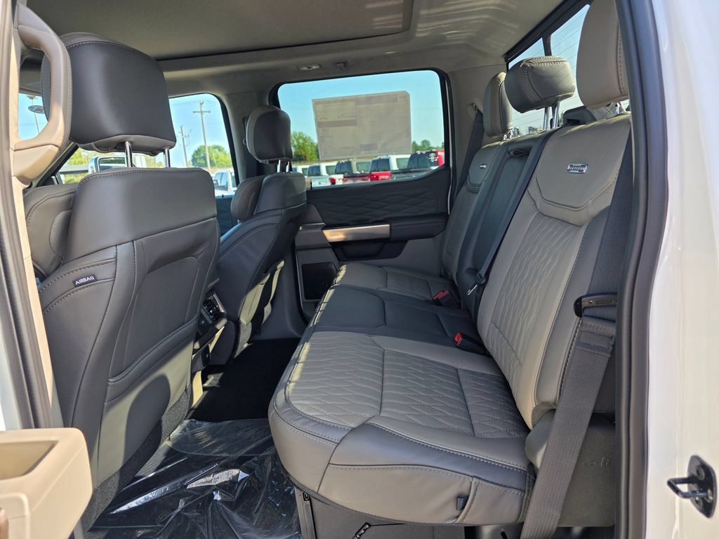 New 2026 Ford F350 Platinum w/ Platinum Plus Package AWD/4WD image 6