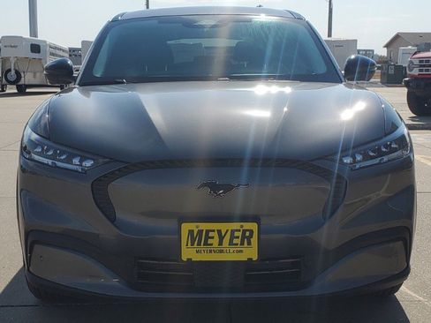 Used 2023 Ford Mustang Mach-E Select image 3