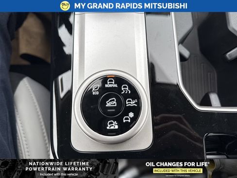 New 2026 Mitsubishi Outlander SE AWD/4WD image 31