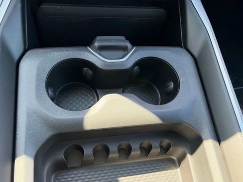New 2026 RAM 3500 Big Horn AWD/4WD image 24