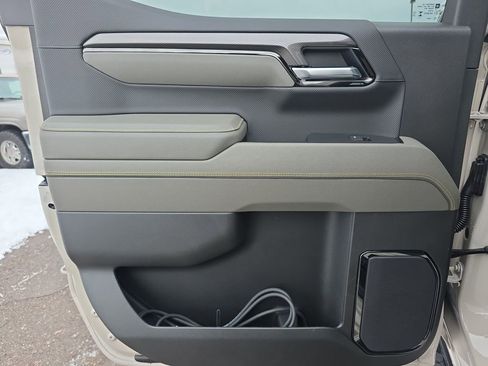 New 2026 Chevrolet Silverado 1500 ZR2 w/ LPO, Dark Essentials Package image 17