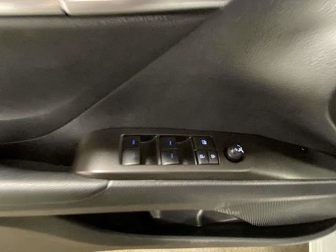 Used 2024 Toyota Camry SE image 14