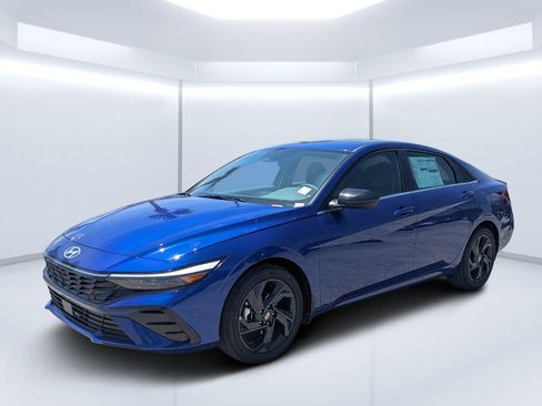 New 2026 Hyundai Elantra SEL Sport Premium FWD image 7