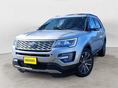 Used 2017 Ford Explorer Platinum image 1