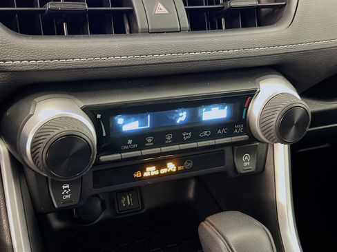 Used 2025 Toyota RAV4 LE image 24