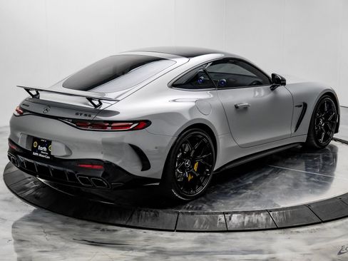 Used 2024 Mercedes-Benz AMG GT 55 image 17