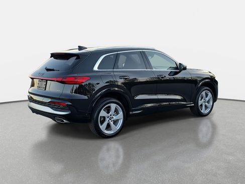 New 2025 Audi Q5 Prestige image 5