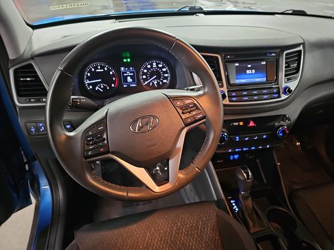 Used 2017 Hyundai Tucson Sport image 16