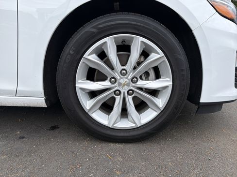 Used 2025 Chevrolet Malibu LT image 13