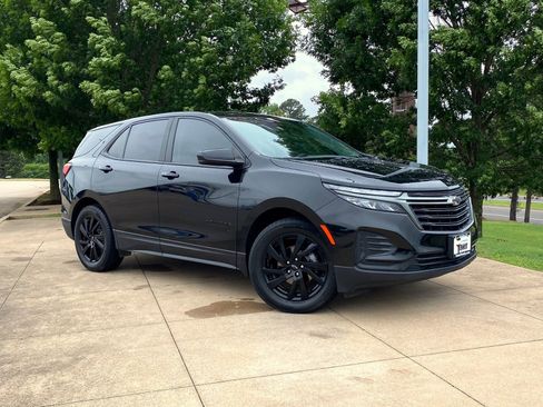 Used 2024 Chevrolet Equinox LS w/ LS Convenience Package FWD image 1