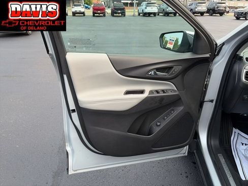 Used 2020 Chevrolet Equinox Premier AWD/4WD image 12