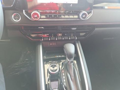 New 2025 Chevrolet Colorado Z71 image 32