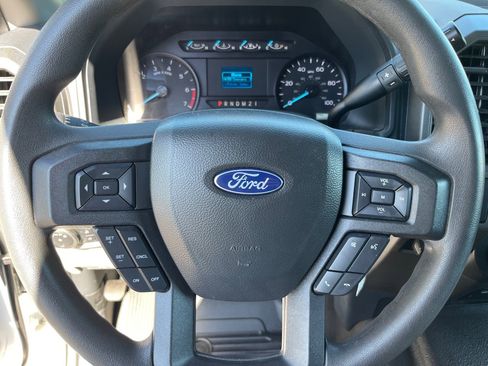 Used 2022 Ford F250 XL w/ Power Equipment Group image 17