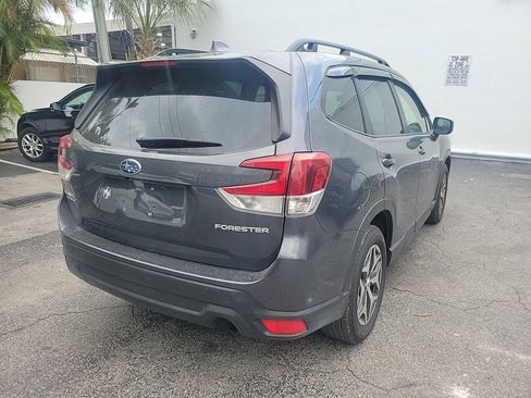 Used 2023 Subaru Forester Premium image 11