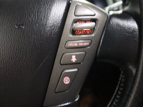 Used 2020 Nissan Armada Platinum w/ Captain's Chairs Package RWD image 36