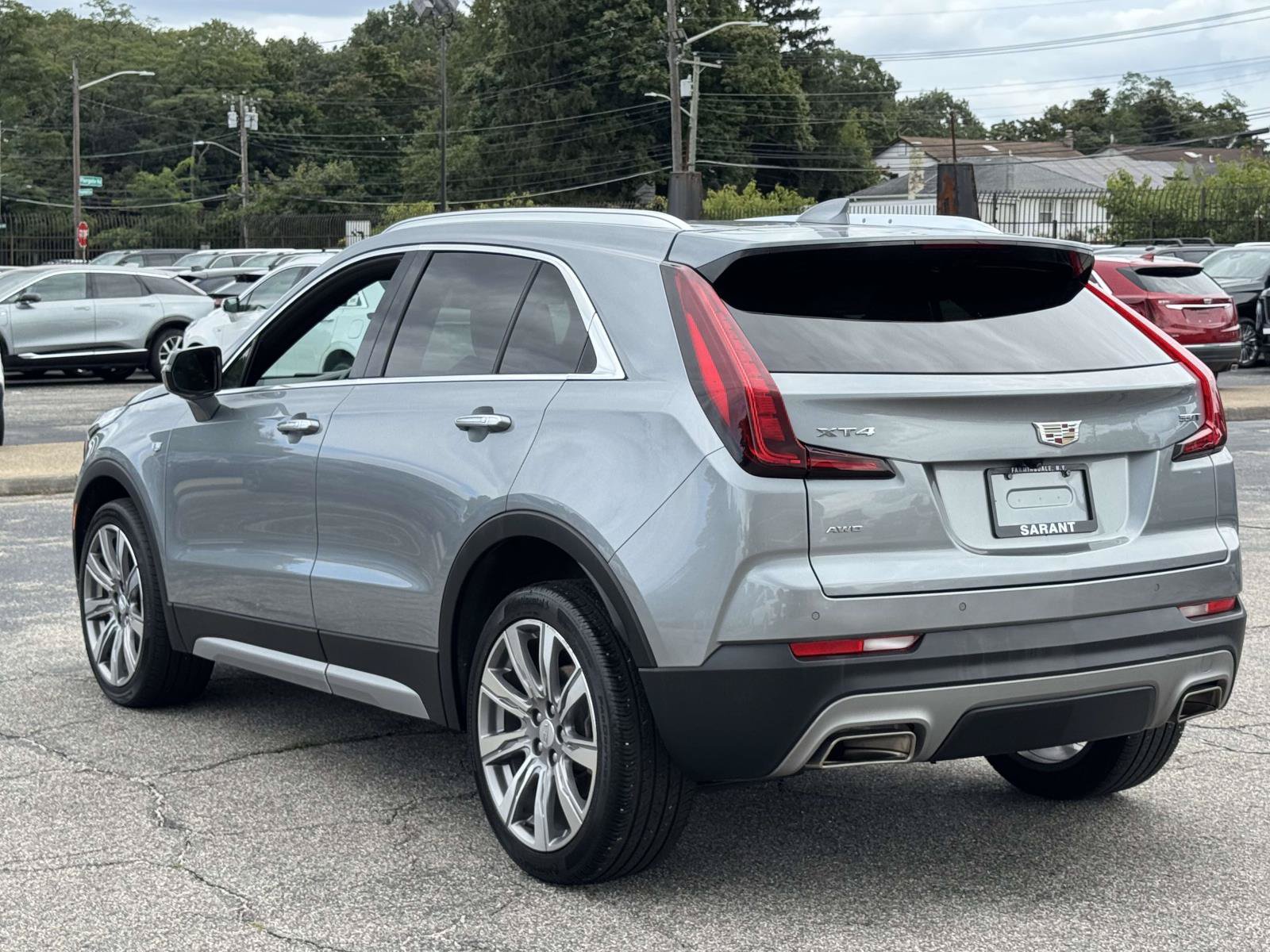 Certified 2023 Cadillac XT4 Premium Luxury w/ Cold Weather Package AWD/4WD image 7