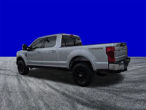 Certified 2022 Ford F250 Lariat w/ Tremor Off-Road Package AWD/4WD image 6