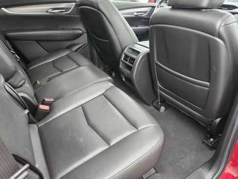 Used 2019 Cadillac XT5 Luxury AWD/4WD image 22