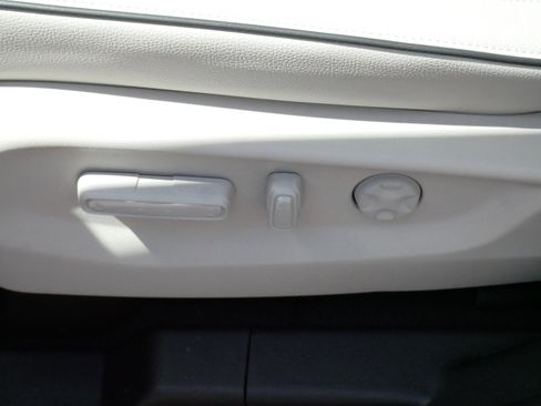 Certified 2026 Honda Odyssey Touring image 20