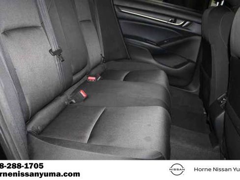 Used 2018 Honda Accord EX image 7