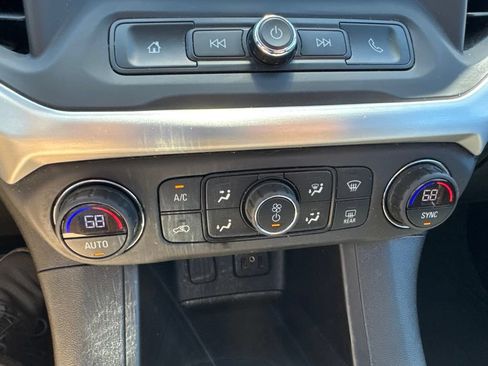 Used 2019 GMC Acadia SLE FWD image 20
